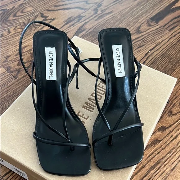 Steve Madden Black Heels - Picture 3 of 5